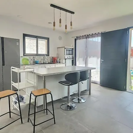 Climatisée Pour 8 Personnes Avec Piscine Privée * Sérignan