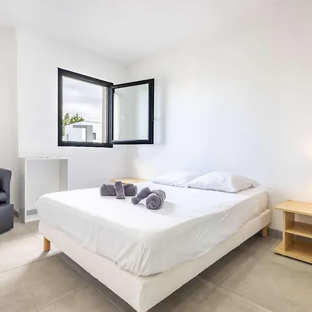 Climatisee Pour 8 Personnes Avec Piscine Privee