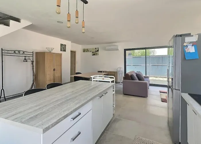 Climatisee Pour 8 Personnes Avec Piscine Privee Villa Sérignan