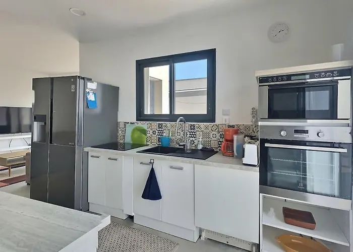Climatisee Pour 8 Personnes Avec Piscine Privee *
